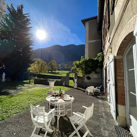 Le Castel D'airial - Ferienhaus Arguenos