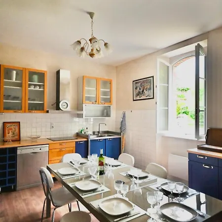 Ferienhaus Le Castel D'airial -