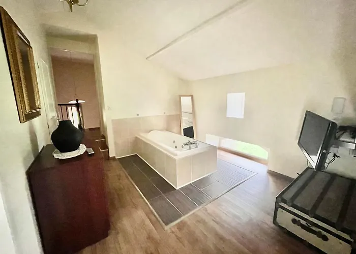 펜션 Le Castel D'airial - Arguenos