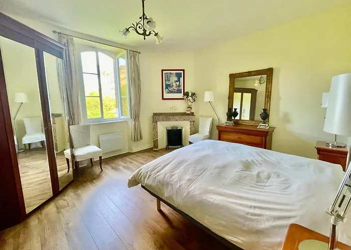 펜션 Le Castel D'airial - Arguenos